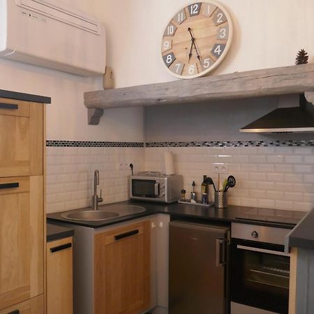 Appartement A 50 M De La Place Aux Herbes Uzès Esterno foto